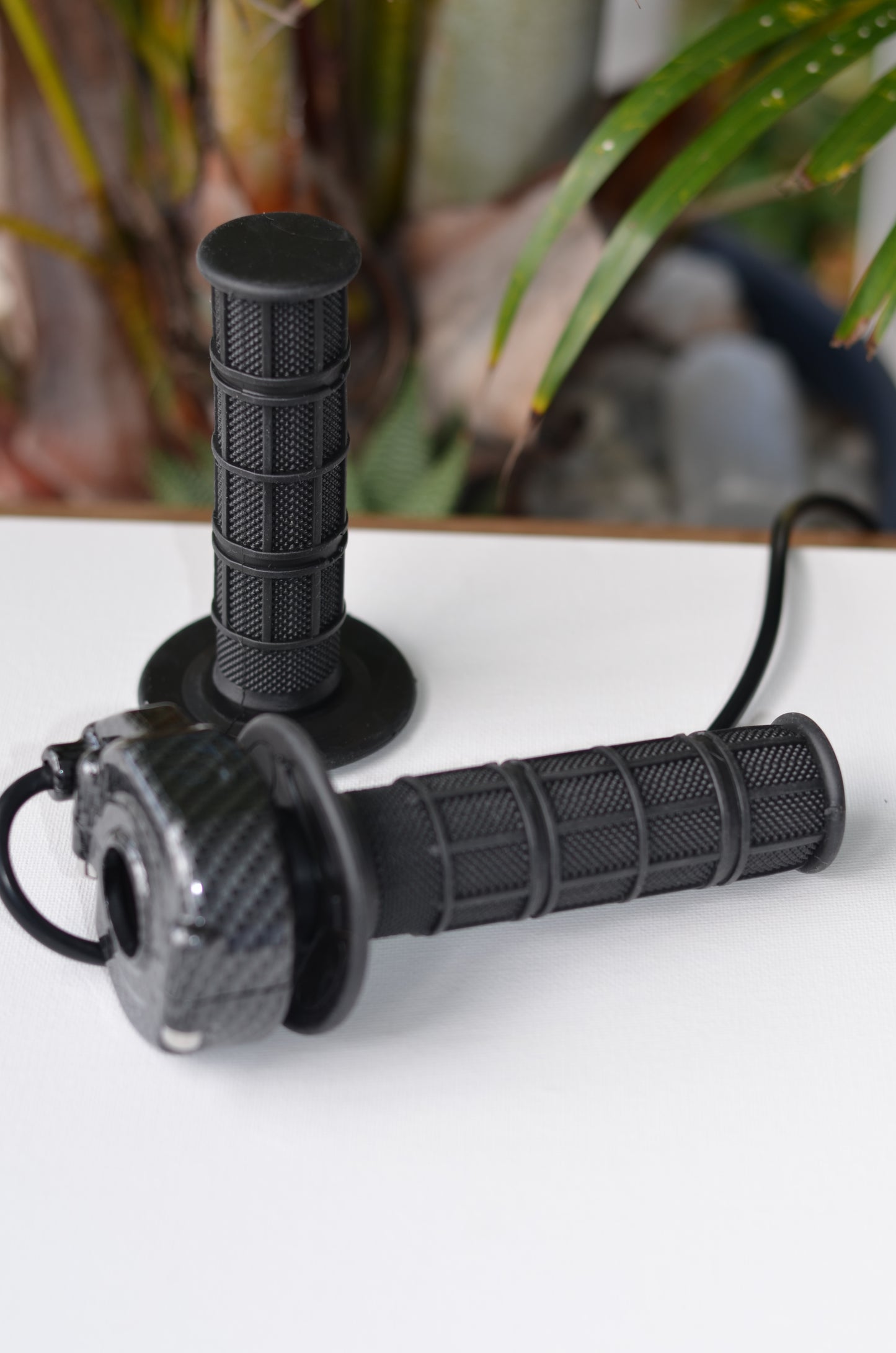 Fat Tyre Surron Throttles